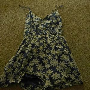 American eagle romper- NEW